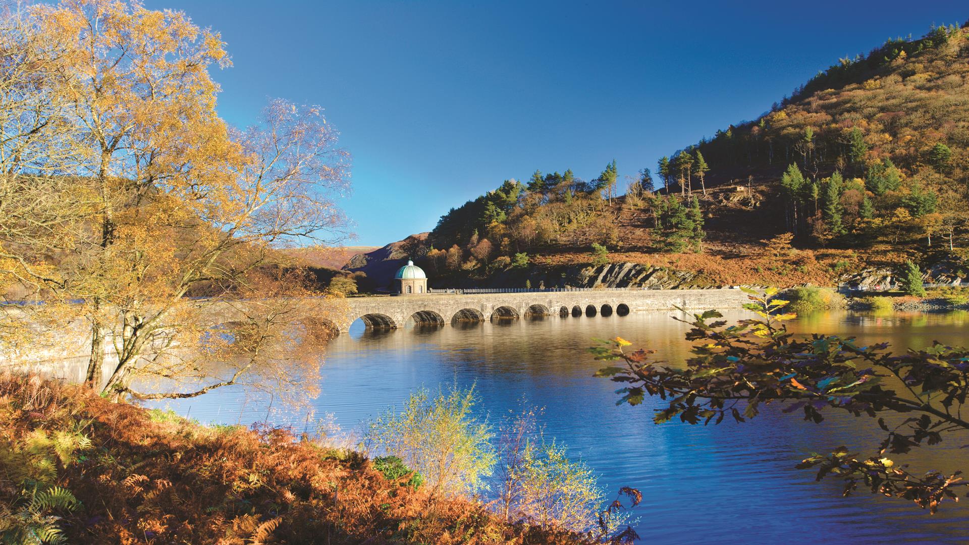 coach holidays to elan valley